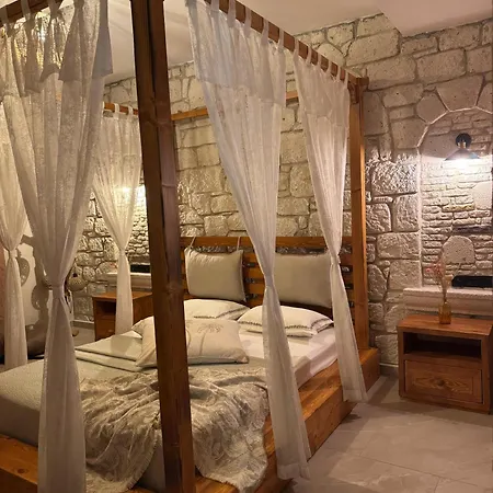 Sevilay Hanim * Çeşme