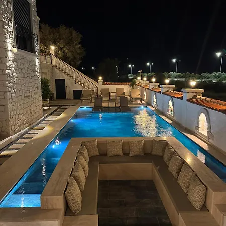 Otel Sevilay Hanim Çeşme