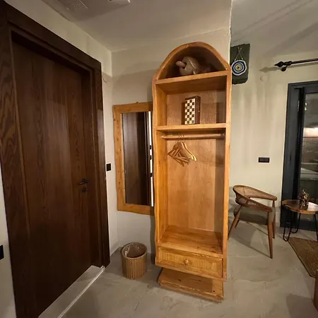 Sevilay Hanim Çeşme