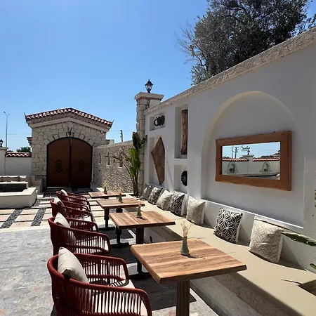 Otel Sevilay Hanim Çeşme